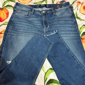 Hollister rise super skinny